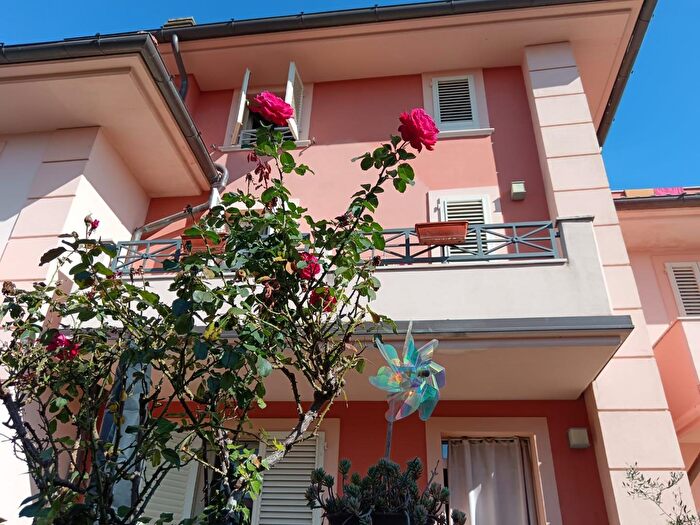 Casa quadrilocale in vendita in Altopascio