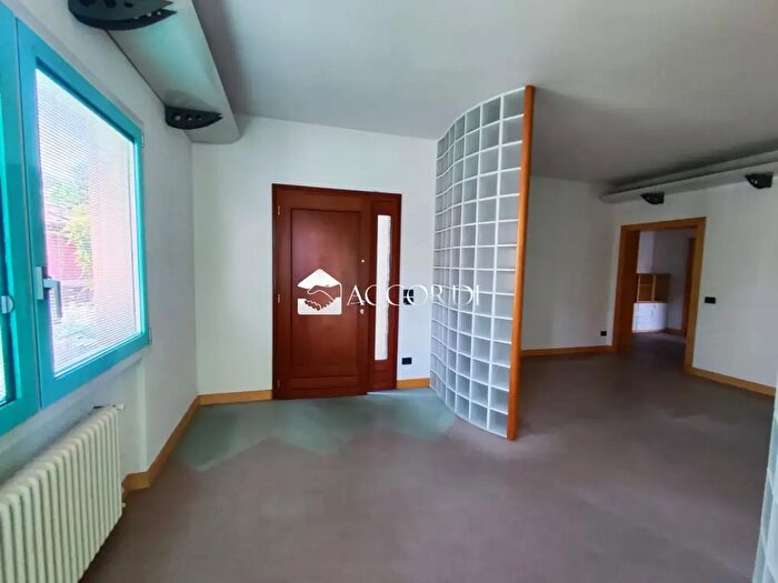 Appartamento con 5 locali in vendita in Conegliano
