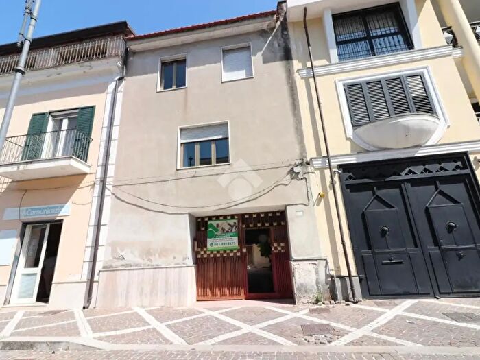 Casa quadrilocale in vendita in Via Camillo Benso Conte di Cavour, Teverola