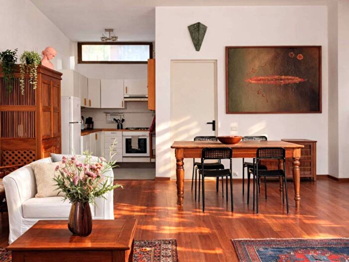 Appartamento quadrilocale in affitto in Via Savona, Piazza Napoli, Milano