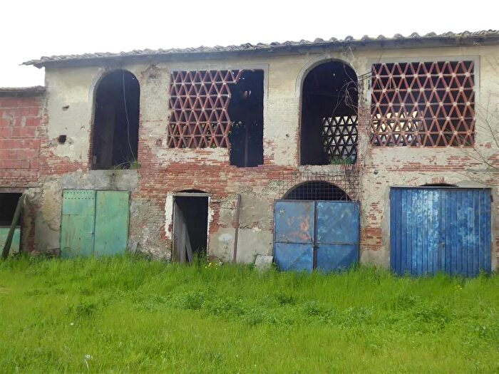 Casa con 10 locali in vendita in Figline E Incisa Valdarno, Figline e Incisa Valdarno