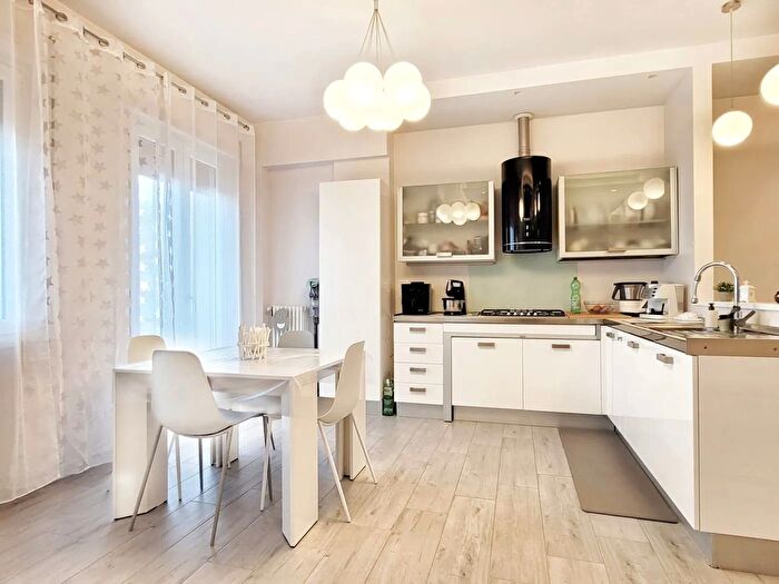 Appartamento trilocale in vendita in Via Salvatore di Giacomo, San Benedetto Del Tronto