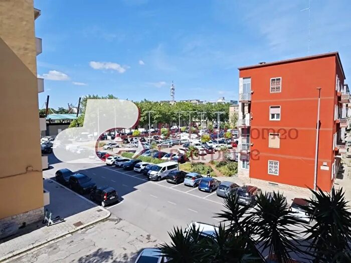 Appartamento quadrilocale in vendita in Via Pitagora, Bari