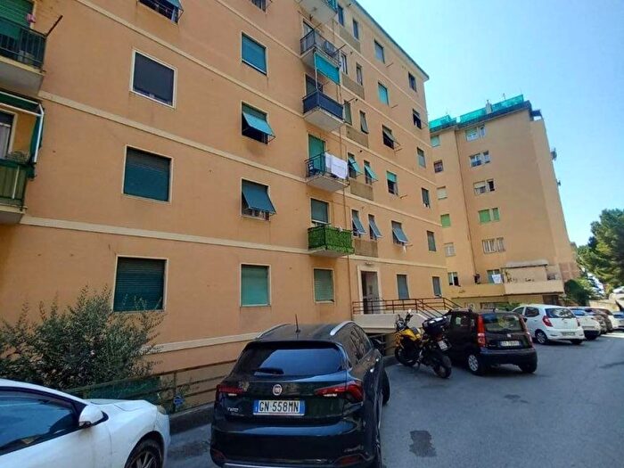 Appartamento trilocale in affitto in Corso Luigi Andrea Martinetti, Sampierdarena, Genova