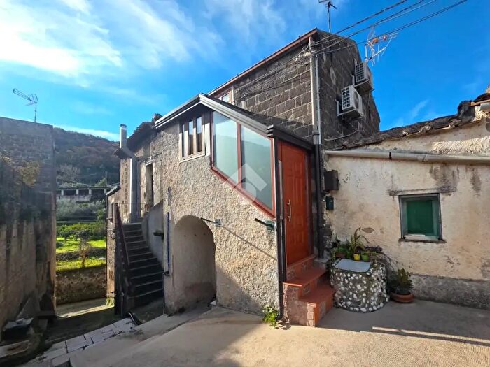 Appartamento bilocale in vendita in Via Bocca, SantAgata De Goti