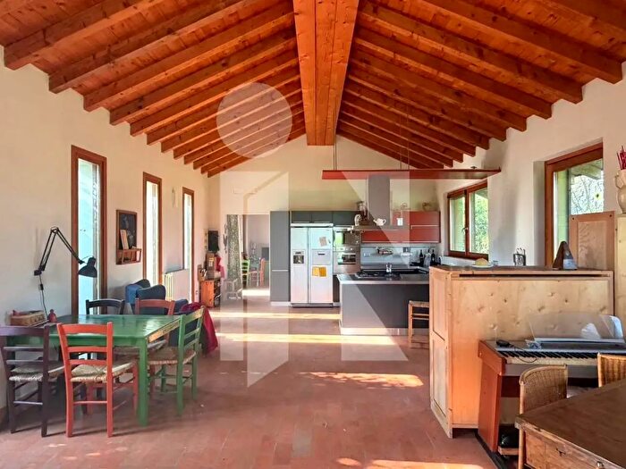 Casa con 5 locali in vendita in Porto Mantovano