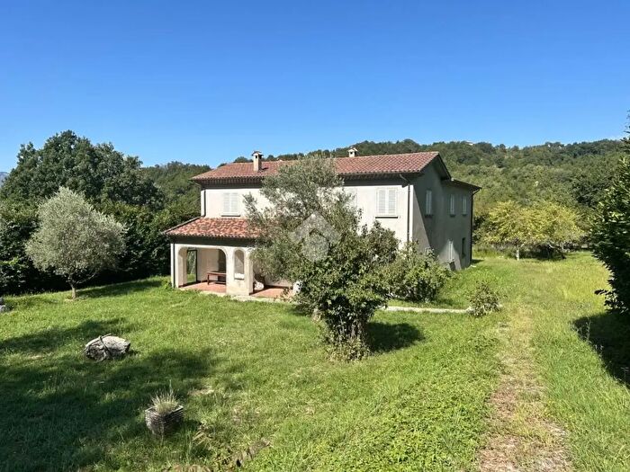 Casa con 10 locali in vendita in Borgata Casalucra, Picinisco