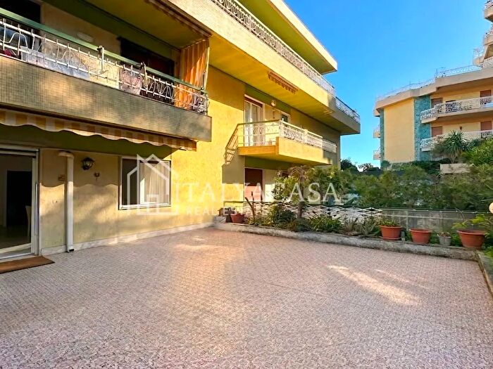 Appartamento bilocale in vendita in Via Privata Serenella, Sanremo