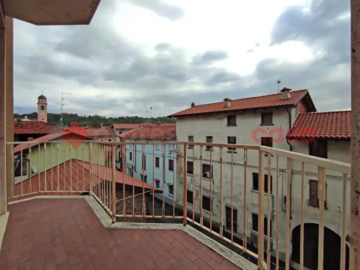 Appartamento trilocale in vendita in Via Mazzini, Sizzano