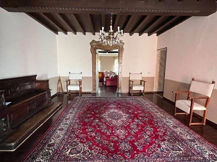 Appartamento con 6 locali in affitto in Via Fratelli Cairoli, Loggia Garibaldi, Brescia