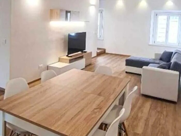 Appartamento quadrilocale in affitto in Via San Francesco, Camerano