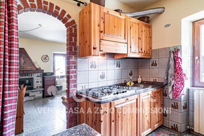 Appartamento quadrilocale in vendita in Viale Progresso, Perledo