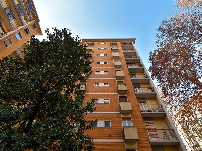 Appartamento trilocale in vendita in Via Millelire, Milano