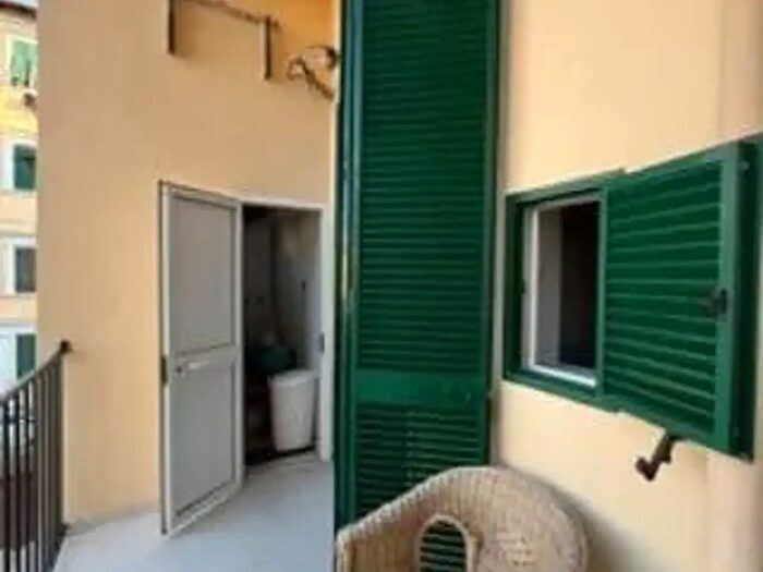 Appartamento con 5 locali in vendita in Livorno
