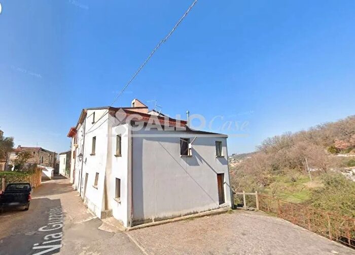 Casa trilocale in vendita in Via Guzzolino Rovito, Rovito