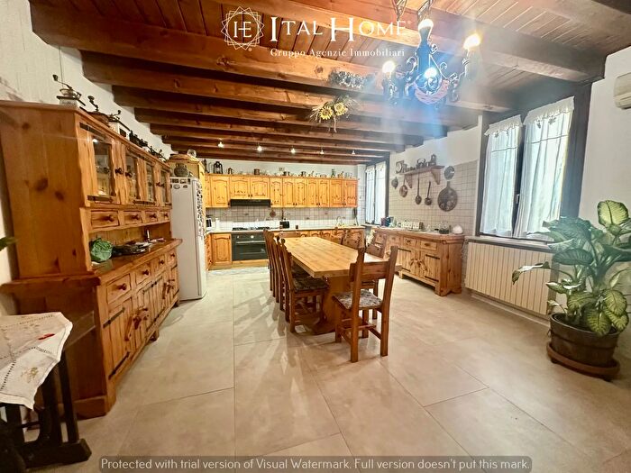 Casa trilocale in vendita in Via Pietro Cossali, Verona