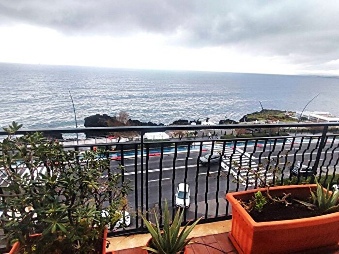 Casa con 6 locali in affitto in Viale Ruggero di Lauria, Rotolo, Catania