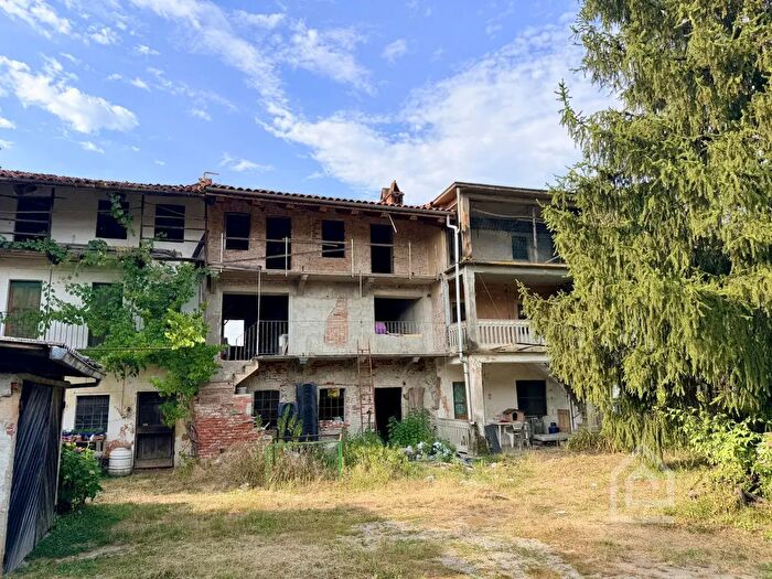 Casa quadrilocale in vendita in Borgata Chiusellaro, Pavone Canavese