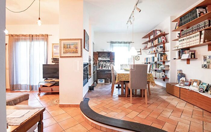 Casa quadrilocale in vendita in Via Provinciale per Verdello, Brignano Gera DAdda