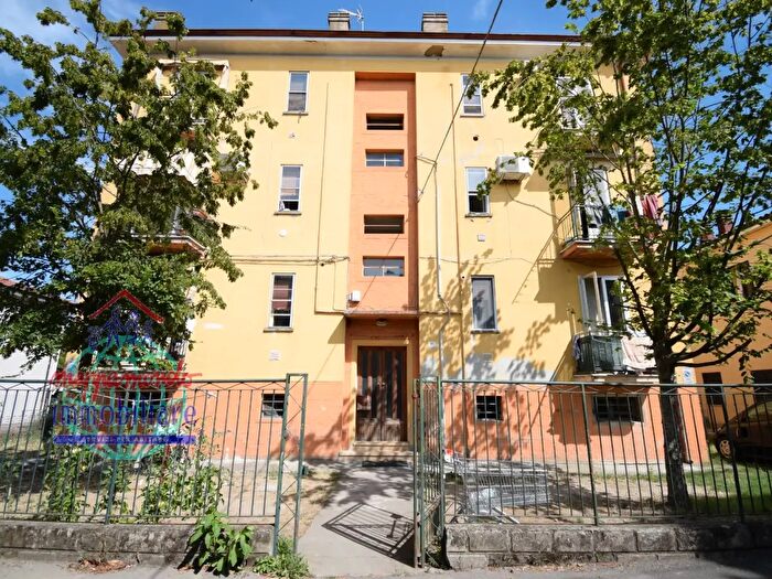 Appartamento con 5 locali in vendita in Via Mameli, Crevalcore