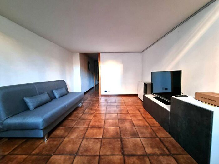 Appartamento trilocale in affitto in Via Pavia, Ascanio Sforza, Milano