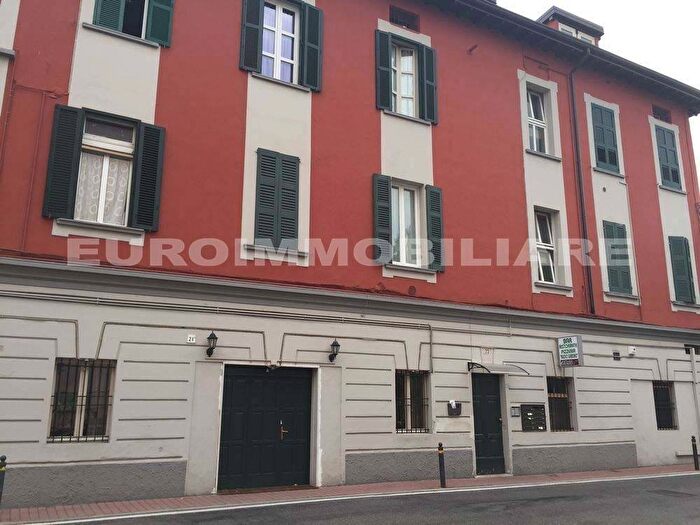 Case in Vendita e in Affitto - 2