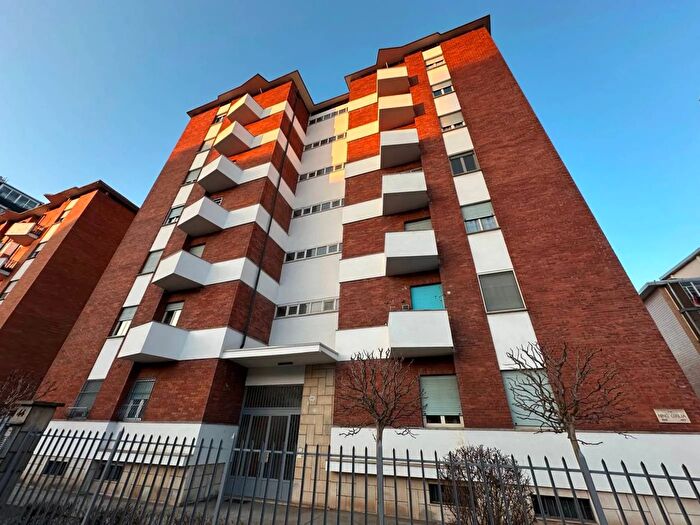 Appartamento quadrilocale in vendita in Via Nino Oxilia Torino, Torino