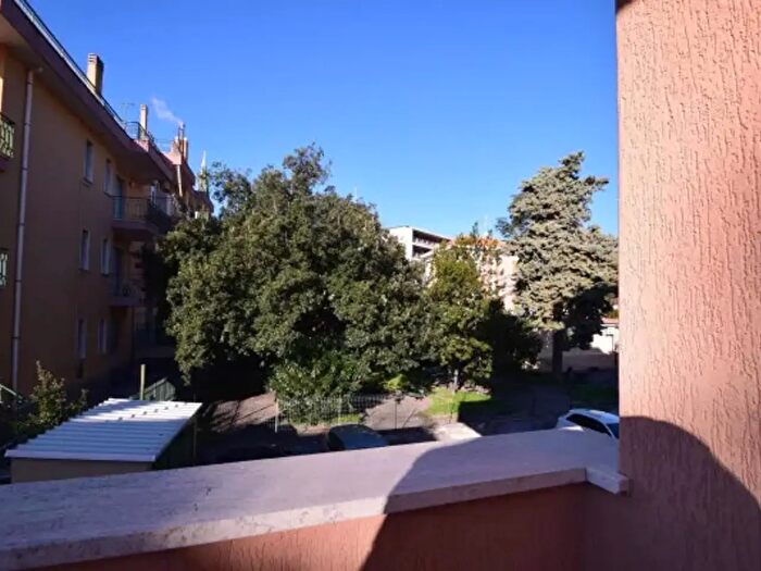 Appartamento trilocale in affitto in Via Milano, Pietra Ligure