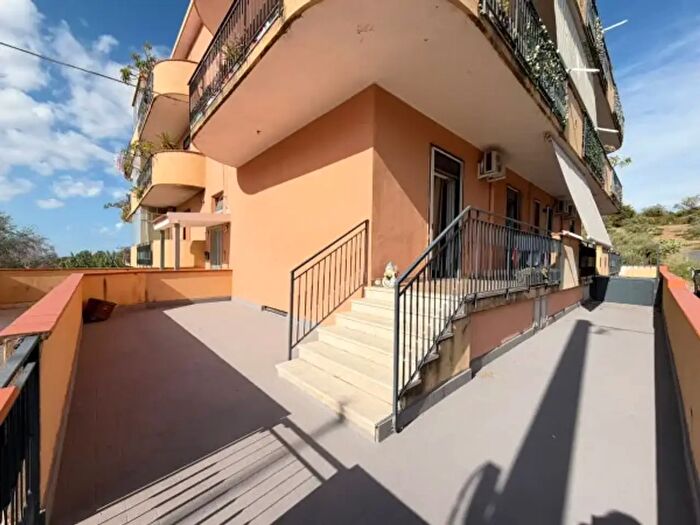 Appartamento con 6 locali in vendita in Vicolo del Pozzo, Barcellona Pozzo Di Gotto