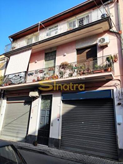 Appartamento con 6 locali in vendita in Paterno