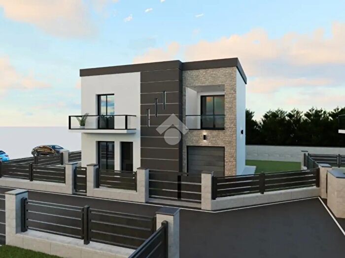 Casa quadrilocale in vendita in Viale Medaglie dOro, Codogno