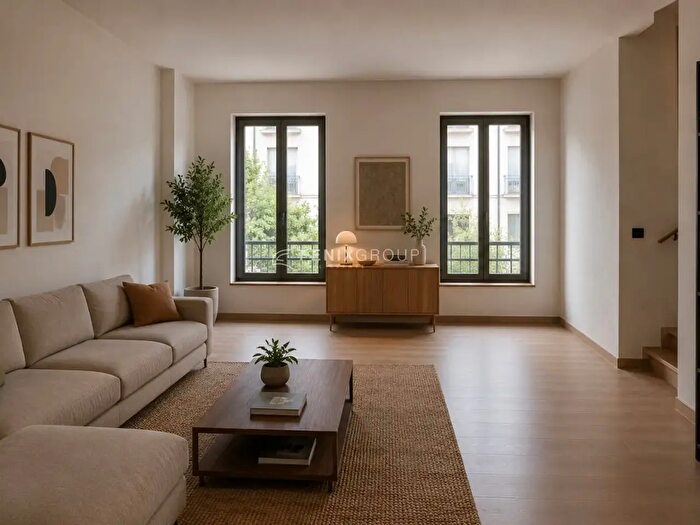 Appartamento trilocale in vendita in Via Giovanni Pierluigi da Palestrina, Milano