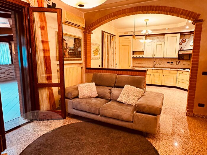 Appartamento quadrilocale in affitto in Via SantAntonio, Formigine