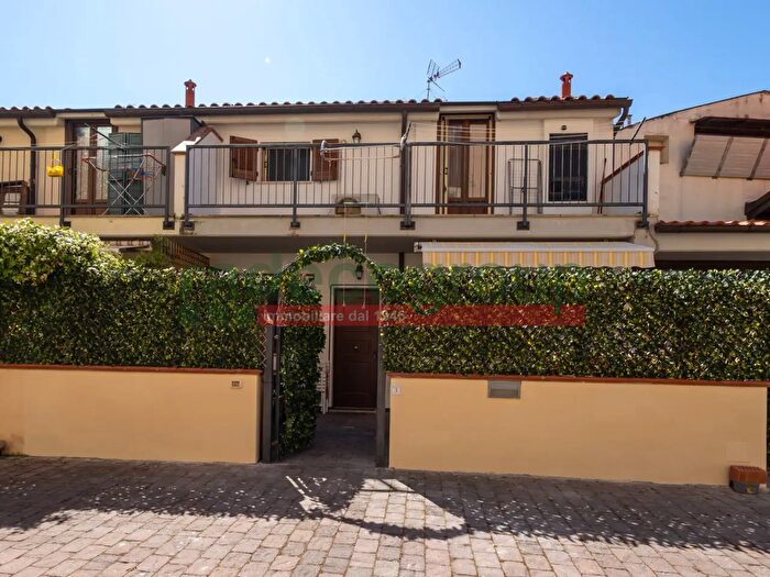 Appartamento trilocale in vendita in Via San Carlo, Livorno