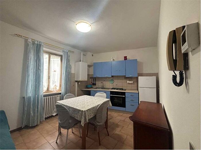 Appartamento trilocale in affitto in via gramsci, Centro, Medesano