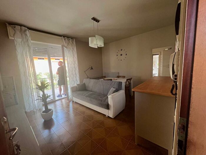 Casa bilocale in affitto in Via Sarnico, Predore