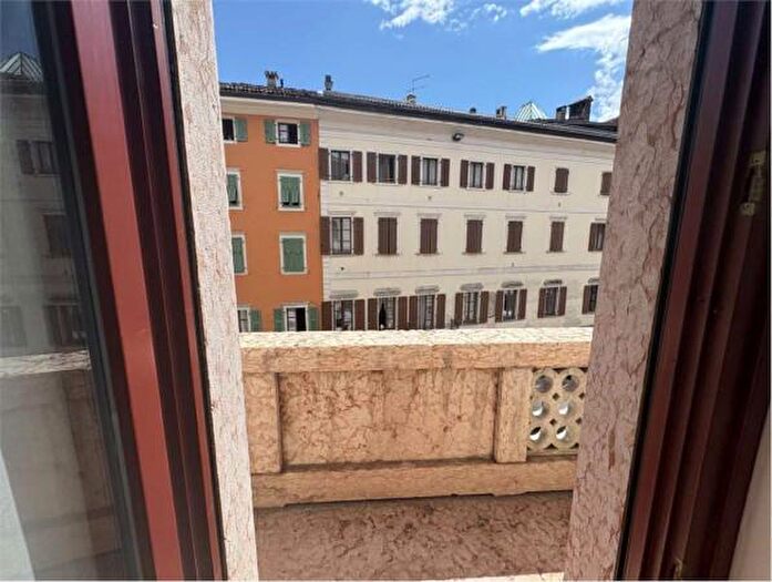 Appartamento trilocale in vendita in Trento