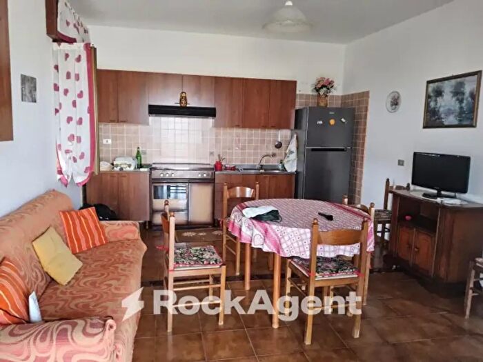 Casa bilocale in vendita in Contrada Dragoni Inferiore, Grotteria