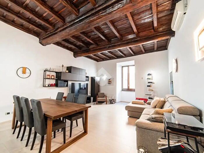 Appartamento trilocale in vendita in Corso Italia, Viterbo