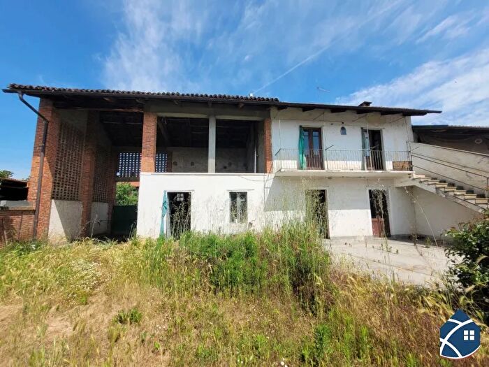 Casa con 6 locali in vendita in Castagnole Piemonte