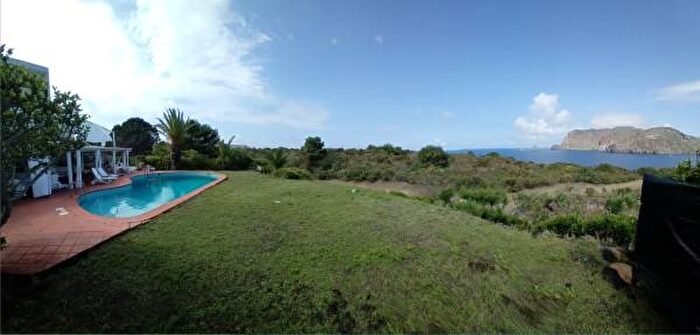 Casa con 5 locali in vendita in Località Vulcanello, Lipari