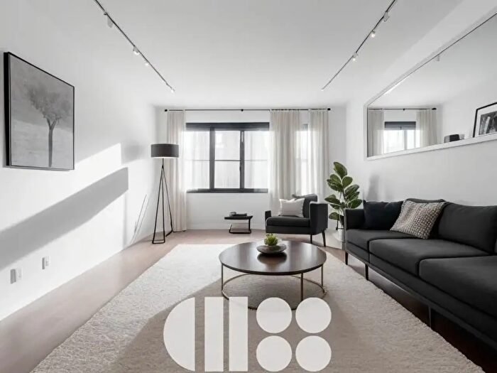 Appartamento trilocale in vendita in Viale Amatore Sciesa, Cesenatico