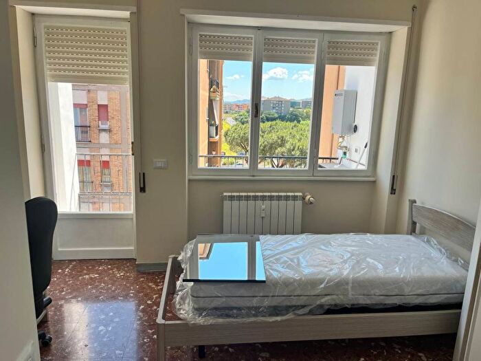 Appartamento quadrilocale in affitto in Viale dei Romanisti, Alessandrino Torre Spaccata, Roma