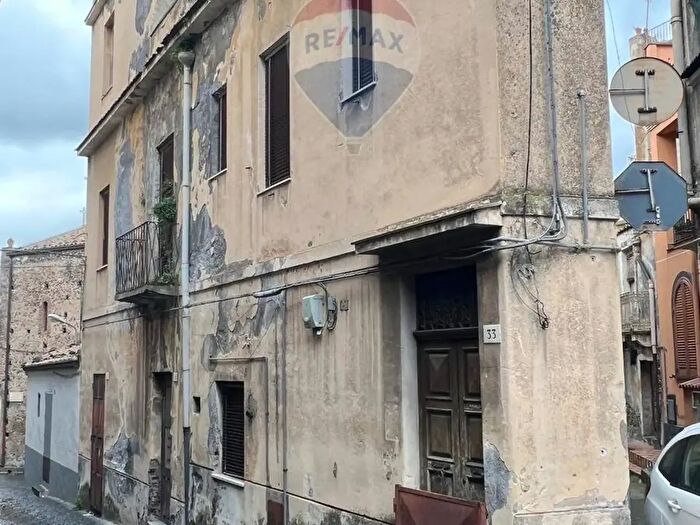 Casa quadrilocale in vendita in Via San Pietro, Bronte