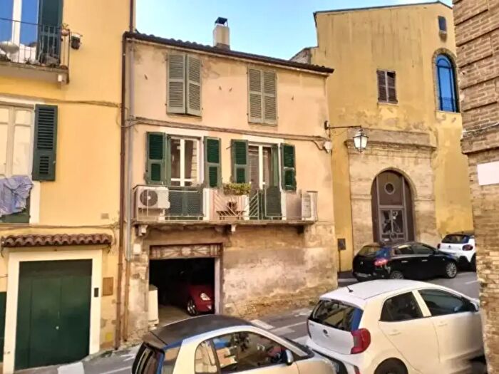 Appartamento quadrilocale in vendita in Via Asilo, Lanciano