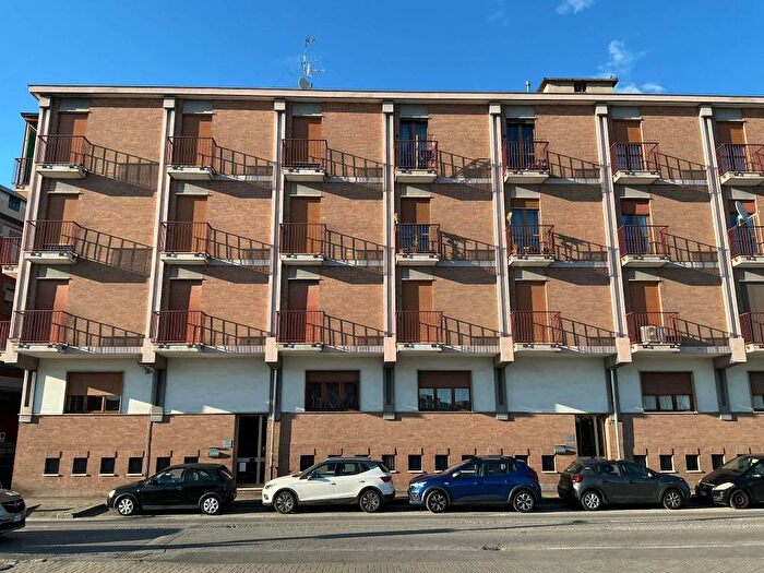 Appartamento trilocale in affitto in Via Trento e Trieste, Centro, Bra