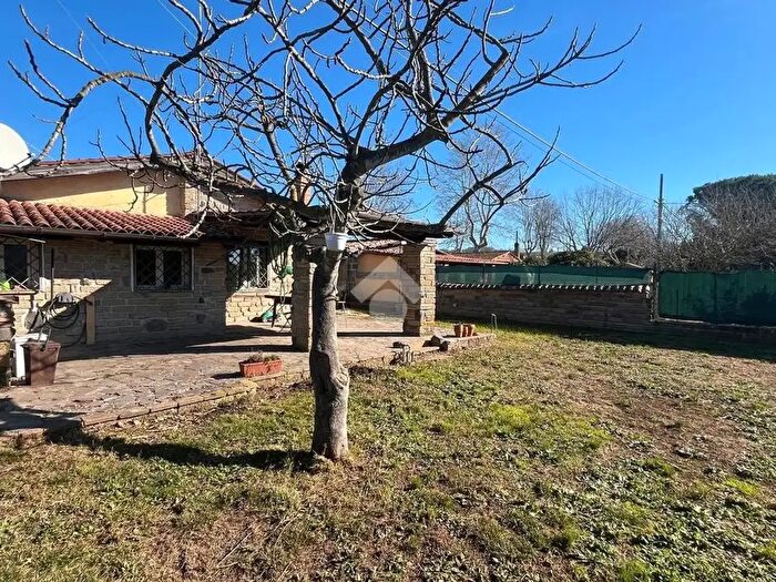 Casa trilocale in vendita in Via Spa, Trevignano Romano