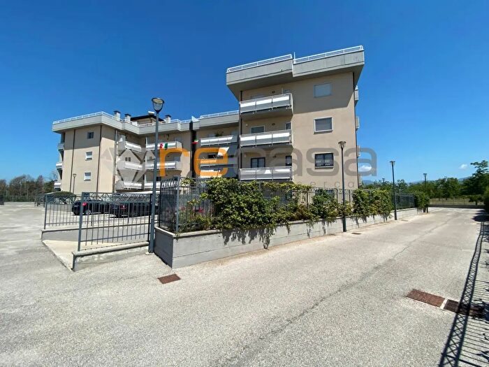 Appartamento bilocale in vendita in Via Istria, Montecorvino Pugliano