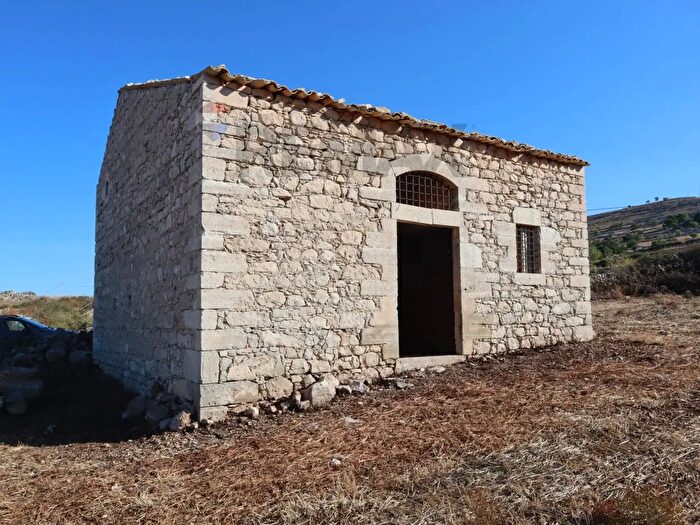 Casa bilocale in vendita in Cda Monteraci Snc, Ragusa