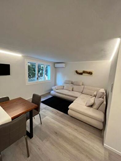 Appartamento trilocale in affitto in Viale Giuseppe Cesare Abba, Riccione